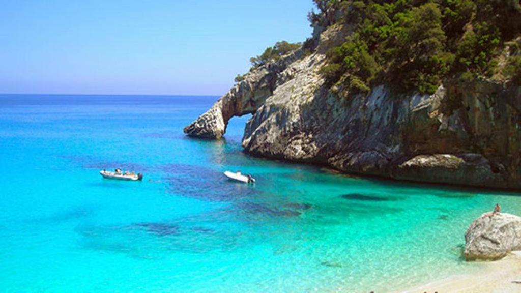 Casa Vacanze "Un Sogno Nel Blu'" Baunei Dış mekan fotoğraf